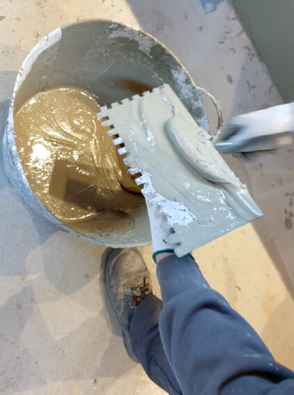 Produits Molins pour l'étanchéité d'une piscine déjà construite.